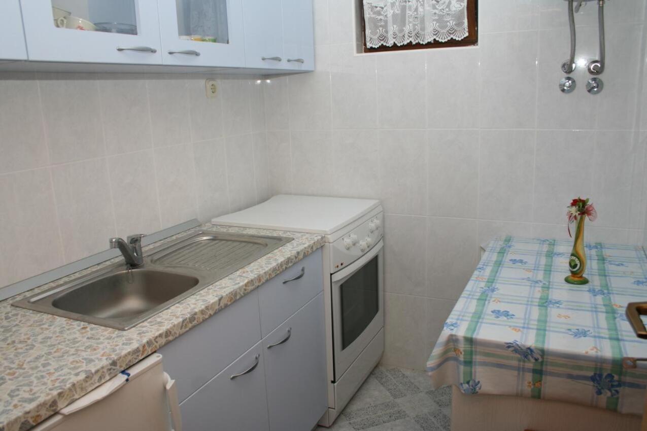 Apartments And Rooms By The Sea Sutivan, Brac - 2943 Εξωτερικό φωτογραφία