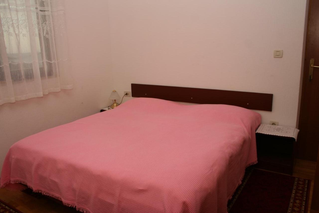Apartments And Rooms By The Sea Sutivan, Brac - 2943 Εξωτερικό φωτογραφία