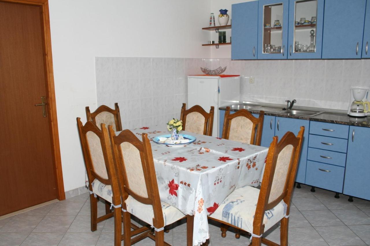Apartments And Rooms By The Sea Sutivan, Brac - 2943 Εξωτερικό φωτογραφία