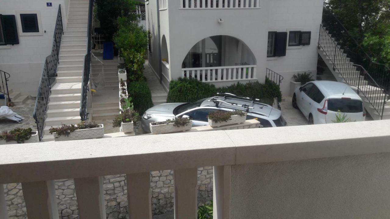 Apartments And Rooms By The Sea Sutivan, Brac - 2943 Εξωτερικό φωτογραφία